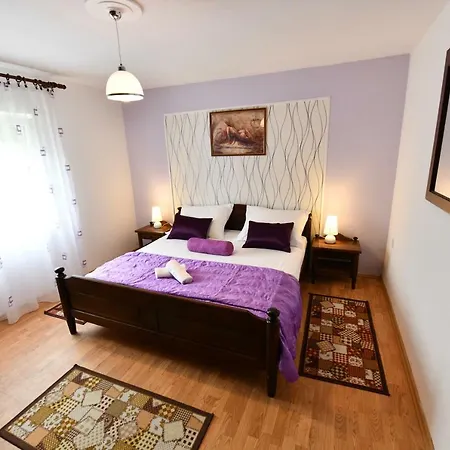 Villa Miramary *