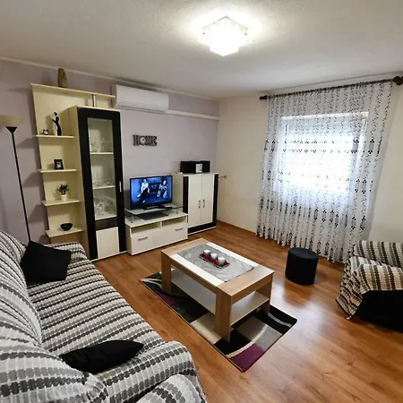 Miramary Villa